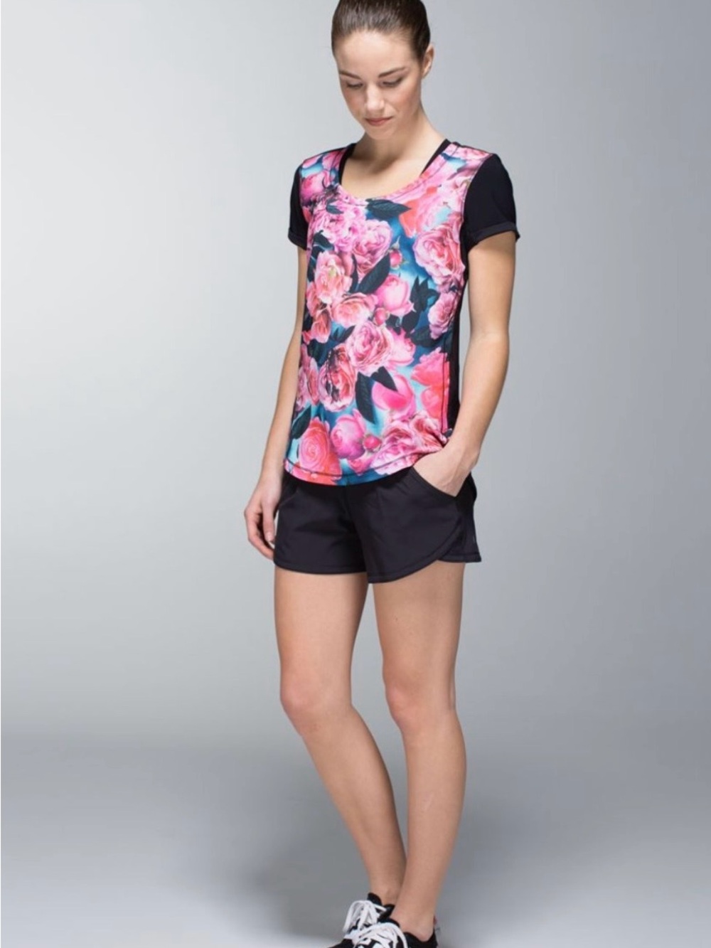 Excellent condition LuLuLemon Floral top size 10